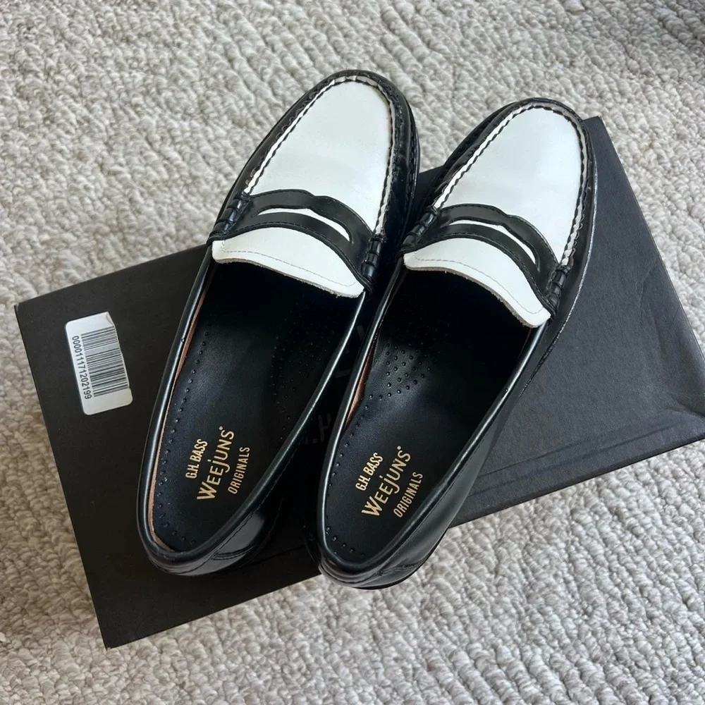 G.H. Bass & Co. Black and White Loafers - Picture 1 of 6